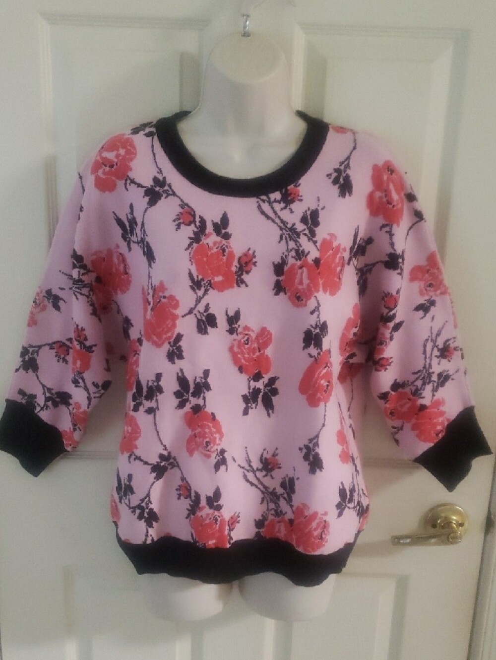 Tahari Black Rose/Parade Pink Petal Sweater, Size L, NWT